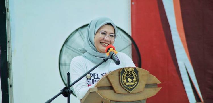 CuplikCom-Bupati-Nina-Agustina-Ajak-Seluruh-Elemen- Penyelenggara-Pemilu-dan-Masyarakat-Jaga-Kondusifitas-Indramayu-07022024174504-WhatsApp_Image_2024-02-07_at_17.08.25.jpeg
